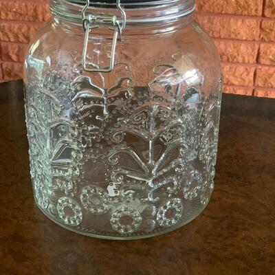 Set of 3 glass canisters - New in box