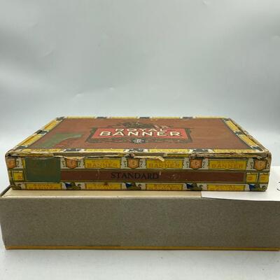 Royal Banner cigar box