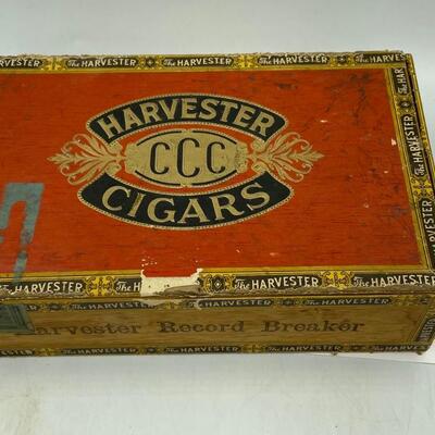Harvester cigar box