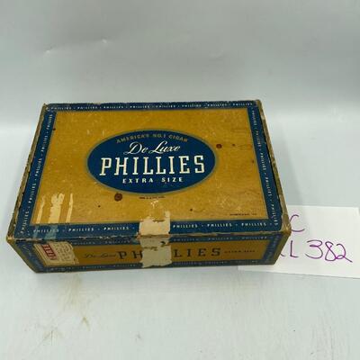 DeLuxe Phillies Cigar Box