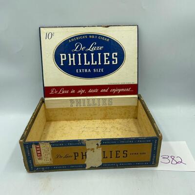 DeLuxe Phillies Cigar Box
