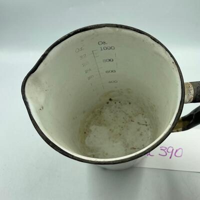 Enamel qt pitcher