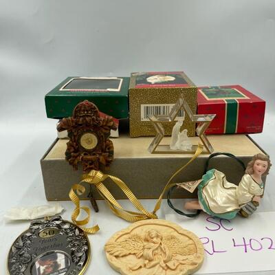 5 angels and time ornaments