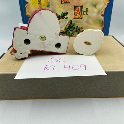 Christmas book & figurines