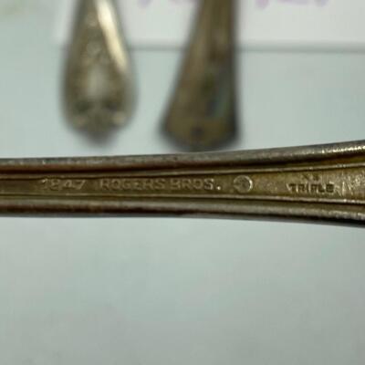 Roger Brothers 1847 old colony spoons and serving fork