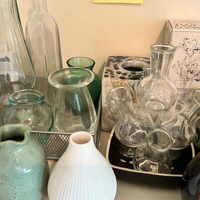 Floral 1 shelf, ceramic, glass vases and floral supplies