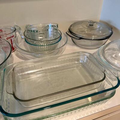 Pyrex, rectangles, bowls, covered casserole measuring cups
