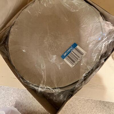 Arcoroc french glass plates bowls, Fleur , textured glass dinner plates