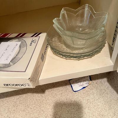 Arcoroc french glass plates bowls, Fleur , textured glass dinner plates