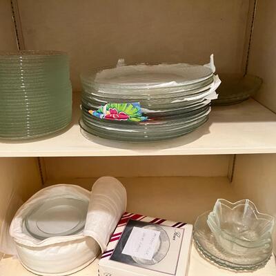 Arcoroc french glass plates bowls, Fleur , textured glass dinner plates