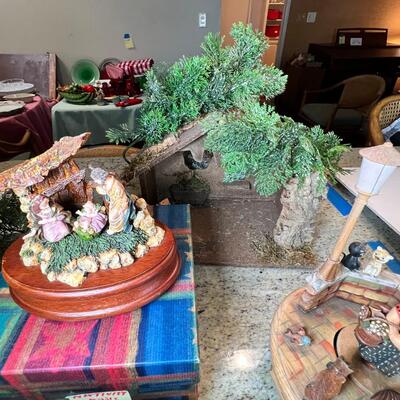 Holiday music boxes and figurines