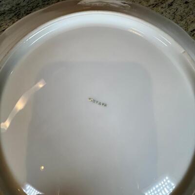 Antique and collectible vintage plates. 1975 Precious Moments