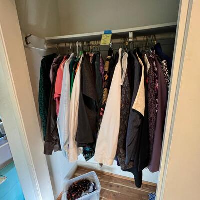 left side closet Woman's clothing