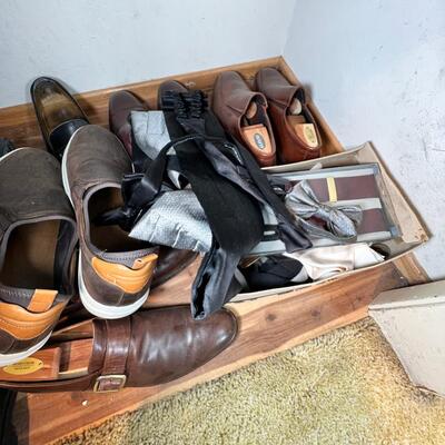 Men's clothing suits, ties, size 11 shoes