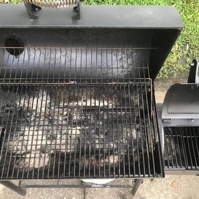 Rivergrille smoker
