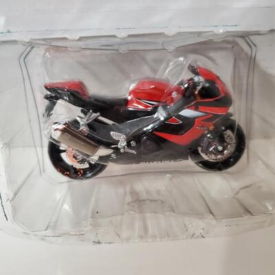 Suzuki GSX-R Sports Bike Collectable Toy Motorcycle