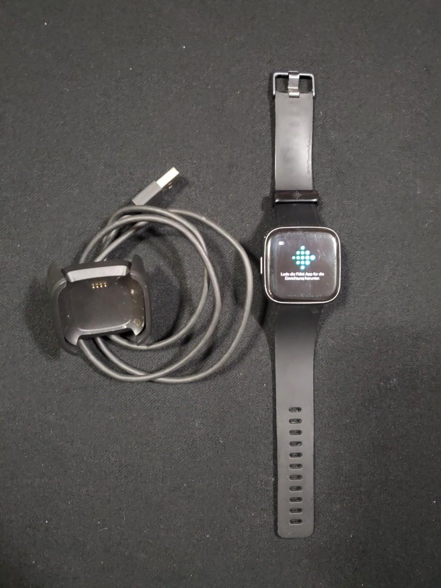 fitbit versa 2 charging