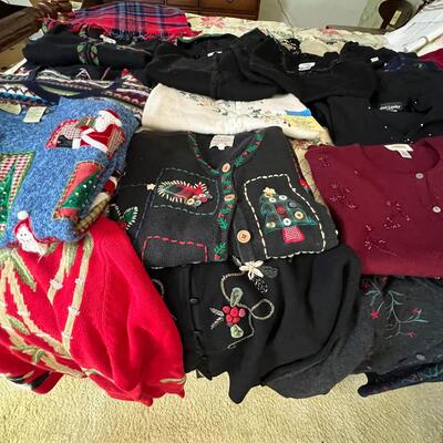 Holiday woman's sweaters large sizes