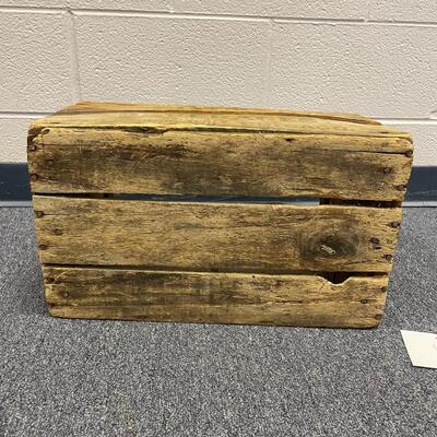 Silver Brooks beverage crate