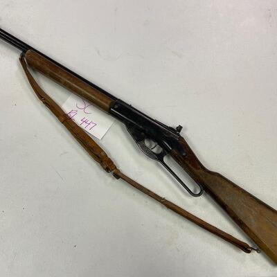 Daisy model 99 target BB gun with sling
