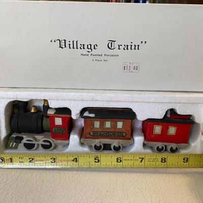 Department 56 ~â€ Village Trainâ€