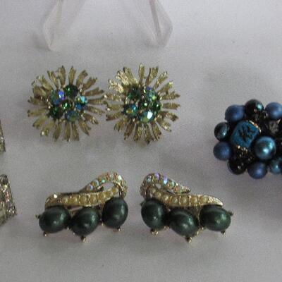 Nice Lot of Vintage Rhinestone Earrings