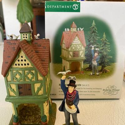 Department 56 ~  Hedgerow Dovecoat