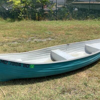 5231 Andrea Dory Great Canadian Fiberglass Canoe