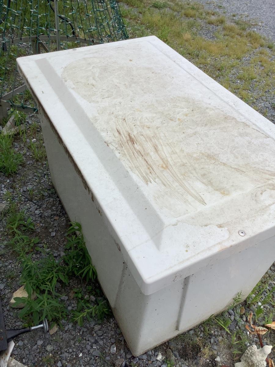 5233 Large Heavy Duty Fiberglass Dock Box