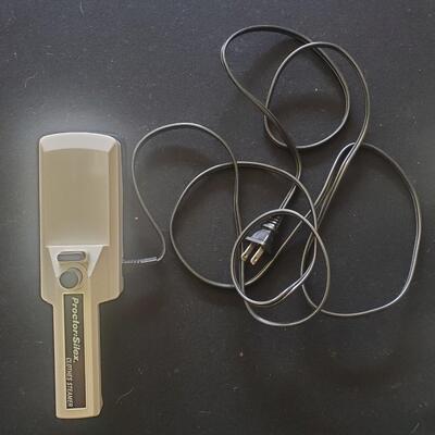 Clothes Steamer - Proctor Silex - Portable for easy travel - Works