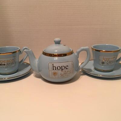 DaySpring Tea Pot, Saucers, Cups - Dragonfly, Hope, Joy, Peace (Bible Verse On It)