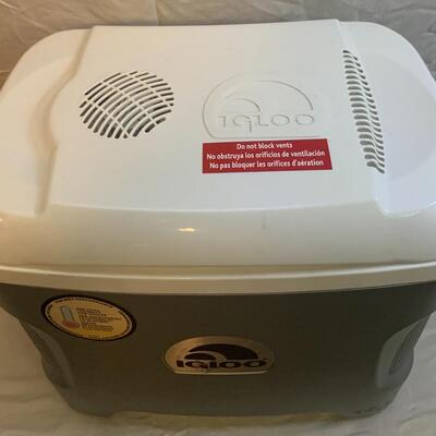 Igloo ðŸ§Š Portable 28 Quart Thermoelectric Iceless Cooler - â€Ž19â€ x 17.6â€ x 13.1â€œ