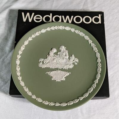 Wedgwood Mother Plate, NIB