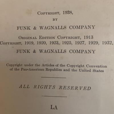 Vintage 1938 Funk and Wagnalls ðŸ“– Dictionary 2 volumes - 12â€ x 9â€ x 3â€ approx