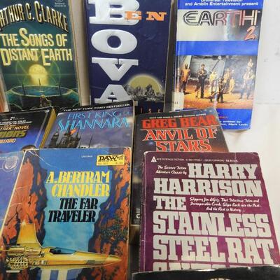 26 Science Fiction Books: Foundation to Anvil Of Stars: Asimov, Orson Scott Card
