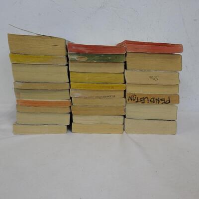 26 Science Fiction Books: Foundation to Anvil Of Stars: Asimov, Orson Scott Card