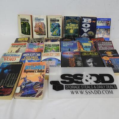 26 Science Fiction Books: Foundation to Anvil Of Stars: Asimov, Orson Scott Card
