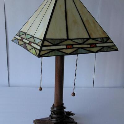 Table Top Size Smaller Lead Glass Lamp