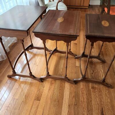 3 Nesting Tables w Mahogany Fan Inlay, Set of 3 Top with Glass