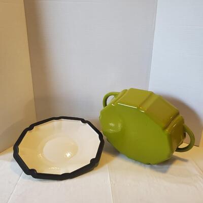 Isaac Mizrahi Cast Iron Dutch Oven with Lid - Lime Green