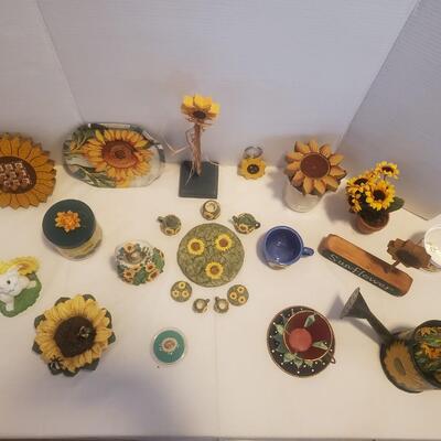 Sunflower Decor Lot