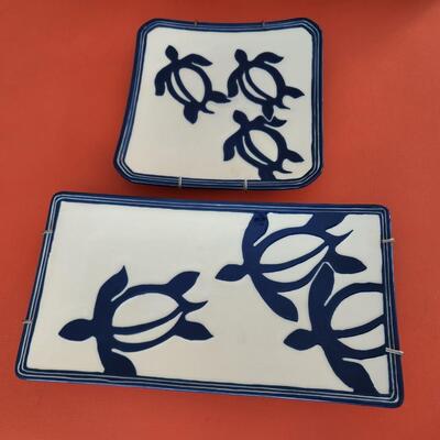 2 Lee Hawaii Pottery Serving Plate Turtles Blue & White Rectangle