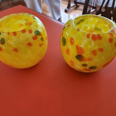 2 Yellow Art Glass Bowls