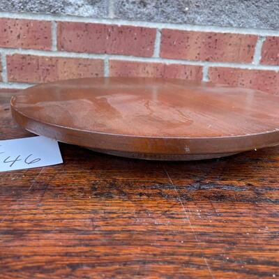 Wooden serving pedestal