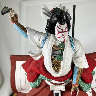 Hakata #5143 Shintencho Minamidori Samurai  with stand, statue