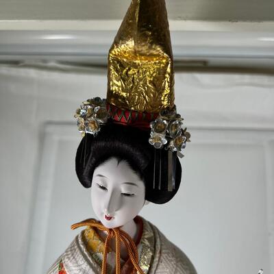 1960s Hakata geisha resin statue beauitful Kimono 19"