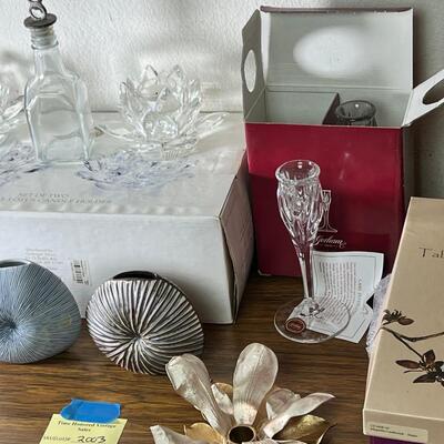 Godinger 4 Lotus Crystal Candle Holders, Table art