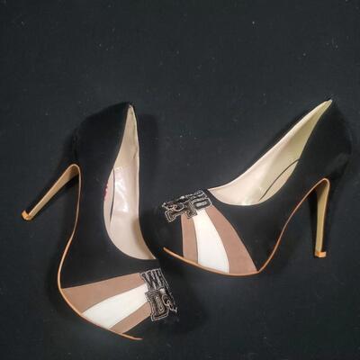 Saints Who Dat Heels - New In Box - Size 6