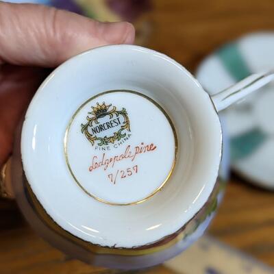 Fine China Cups and Saucers, Exc Condition