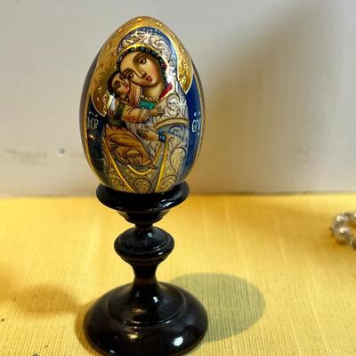 Antique Russian hand painted miniature egg with Mary. 2015  Precious Moments Rosary.
